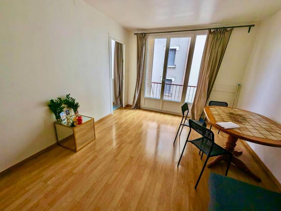Impeccable Chambre, Bien Place, Calme & Tout Equipe Grenoble Buitenkant foto
